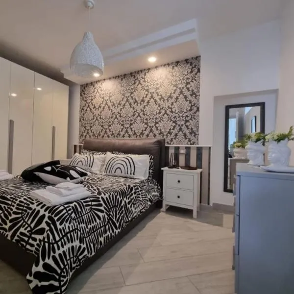 Home Santa Chiara Marigliano, hotel a Marigliano