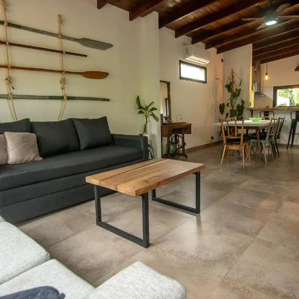 Alojamiento Cota 8, hotel v destinaci Colón