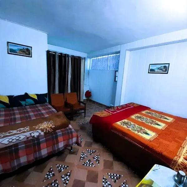 Kaushik Cottage Home Stay Mussorie, hotel v destinaci Mussoorie