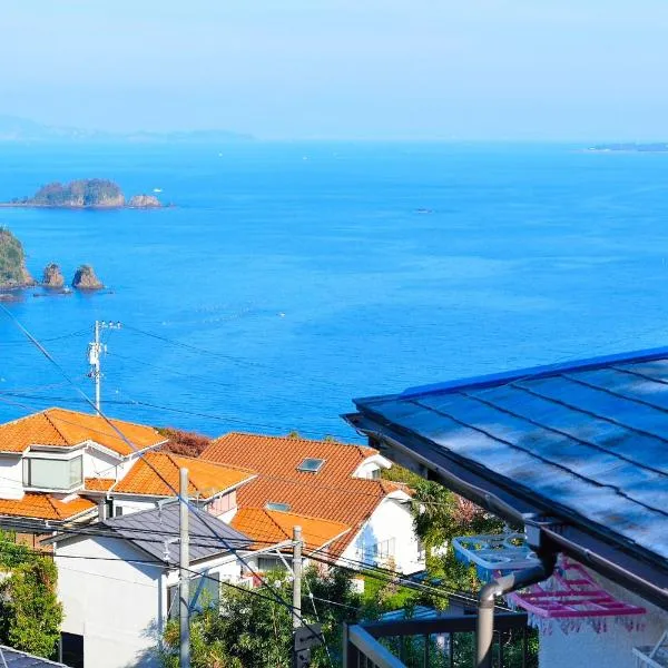 Holiday House 川奈, hotel en Ito