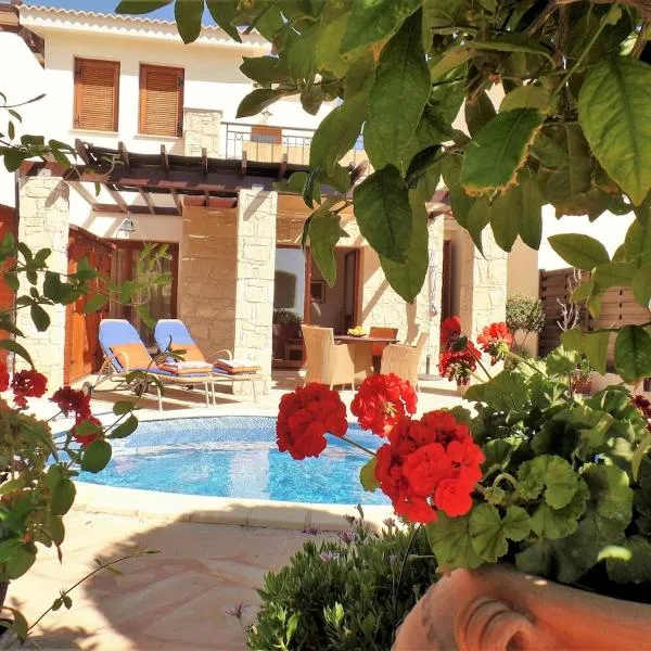 'Villa Xenia' HG25 - Relax and Enjoy the Golf Resort, hotel in Kouklia