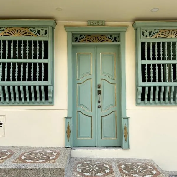 Apartamento amplio y moderno cerca al parque, hotel a Jardín