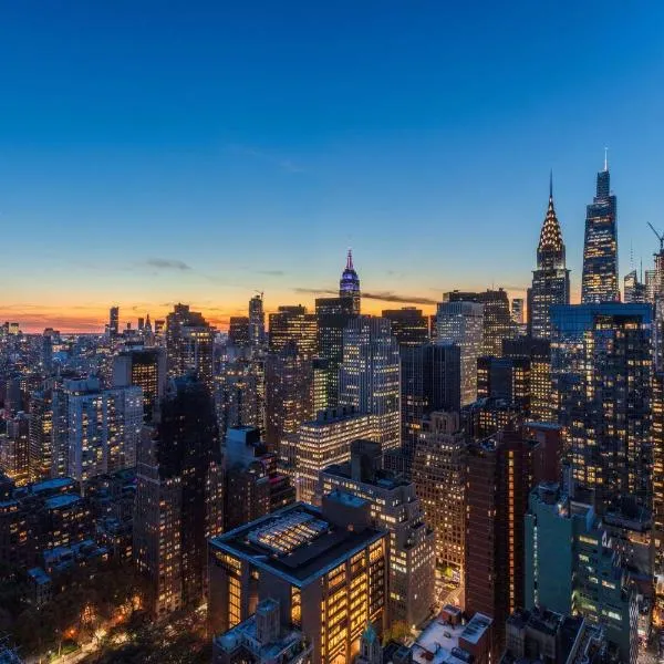 न्यूयॉर्क में, होटल Millennium Hilton New York One UN Plaza