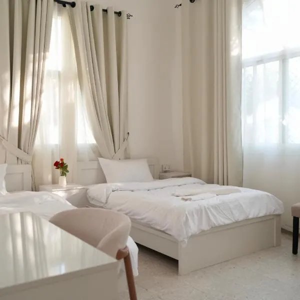 All Villa for rent in Abu Dhabi 7 Rooms near Corniche, hotel v destinaci Abu Dhabi