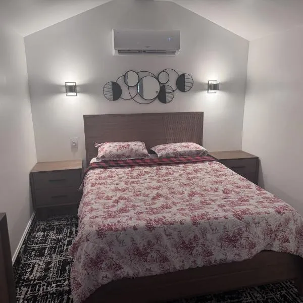 Sharm Travels, hotel in Hallandale Beach