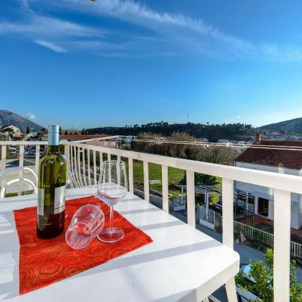 Apartment Fiorenini, hotel v destinaci Mlini