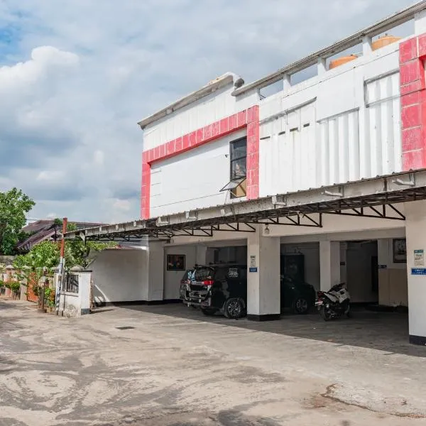 Hotel O Ilir Barar I Near Rumah Sakit Islam Siti Khadijah Formerly Maleo Hotel, hotel v destinaci Palembang