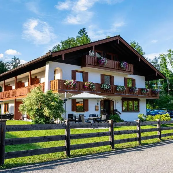 Hotel Garni Landhaus Sonnenstern, hotel v destinaci Schönau am Königssee