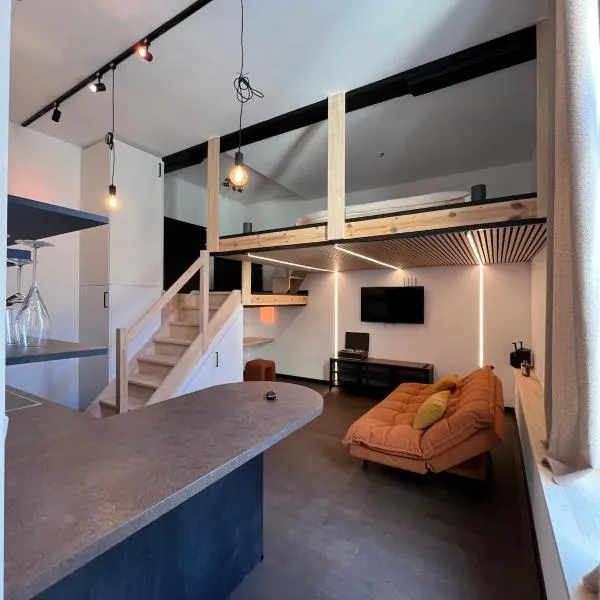 Urban Les Chartriers, hotel v destinaci Mons