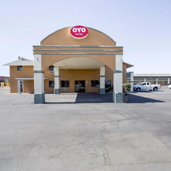 OYO Hotel Eloy Casa Grande near I-10, hotel v destinaci Eloy