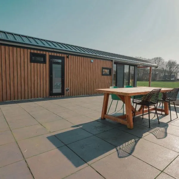 Nieuwe Luxe Lodge met Weidezicht - bij Nationaal park Drents-Friese Wold, hotel v destinaci Hoogersmilde