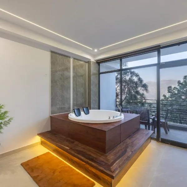 Echron 2BHK Apartment with Jacuzzi, hotel v destinaci Kasauli
