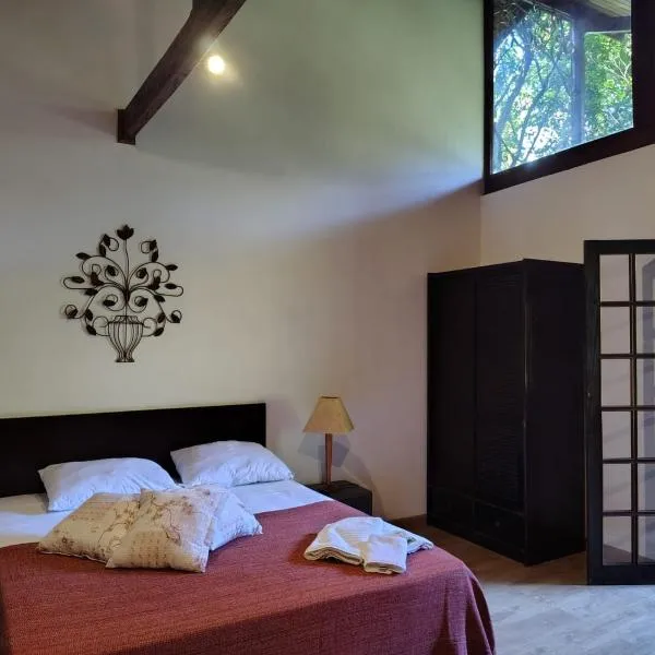 Pousada Colina dos Pássaros, hotel v destinaci Santo Antônio do Pinhal