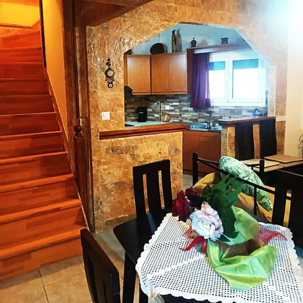Dimi House, hotel in Ágios Matthaíos