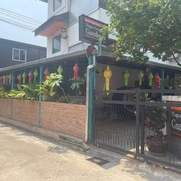 Thapae Gate Lodge, hotel en Chiang Mai