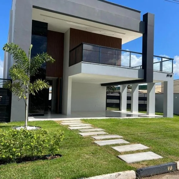 Luxuosa casa, a 150m da praia, hotel em Camaçari