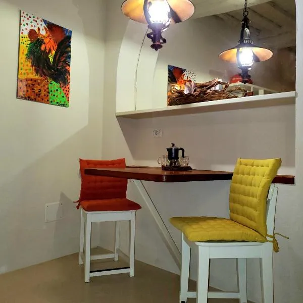 CASINA Toscana con cucina e Wi-Fi veloce, hotel a Campiglia Marittima