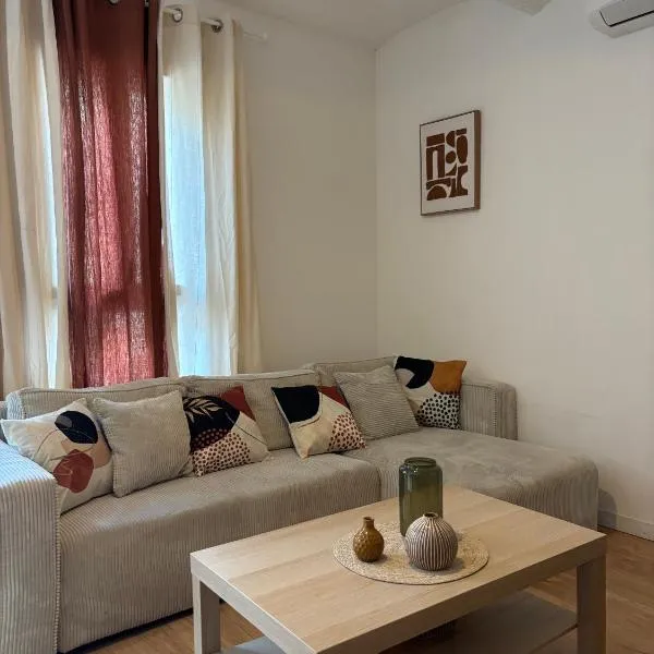 Écrin paisible, hotel v destinaci Vergèze