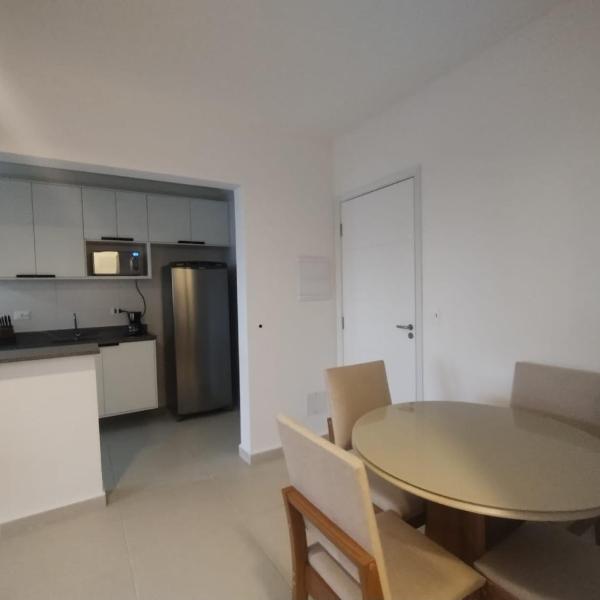Apartamento Novo na Praia da Guilhermina com Ar Condicionado, Estacionamento Gratuito e WiFi - Foto 4