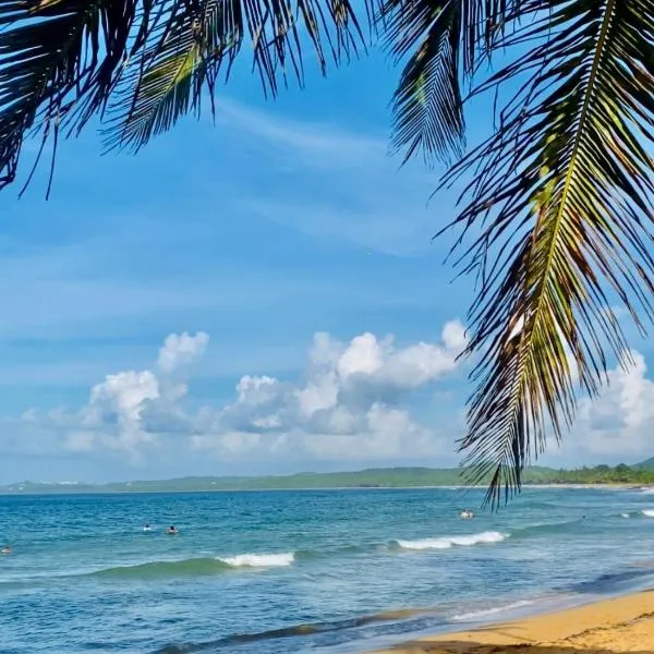 BeachBums Hideaway, hotel v destinaci Luquillo