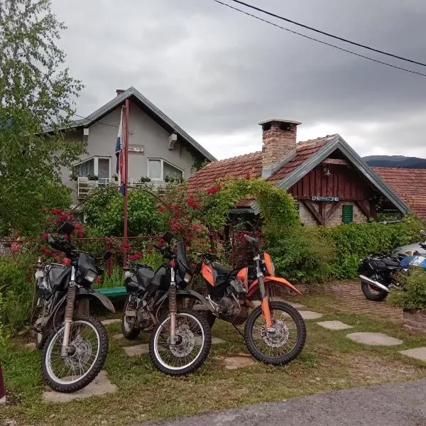 Apartment Ada bed & breakfast, hotel in Gračac