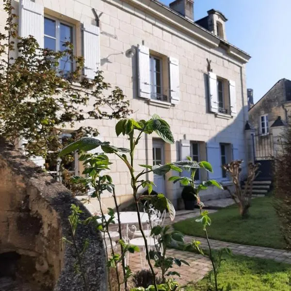 Au pied du Lavoir chambre Germaine, hotel em Grézillé