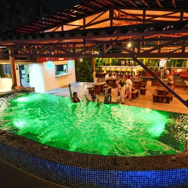 Arenal Backpackers Resort, hotel v destinaci Fortuna