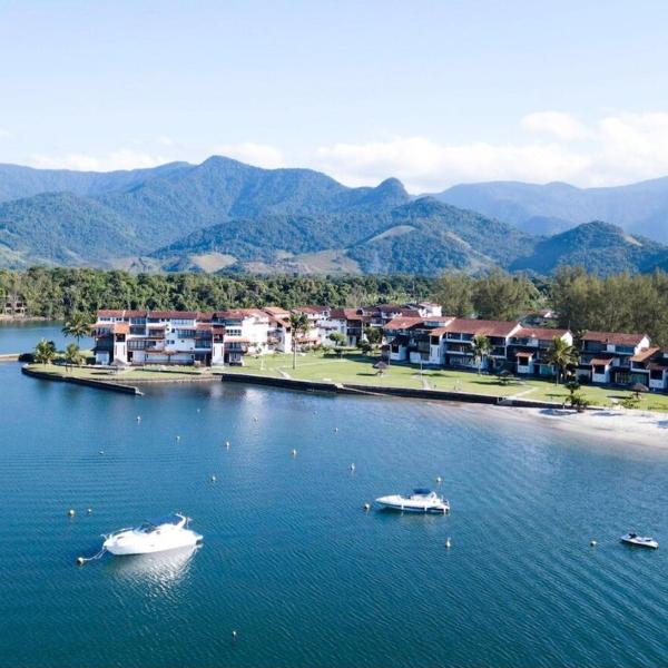Apartamento pé na areia com vista espetacular Condomínio Porto Bracuhy Angra dos Reis