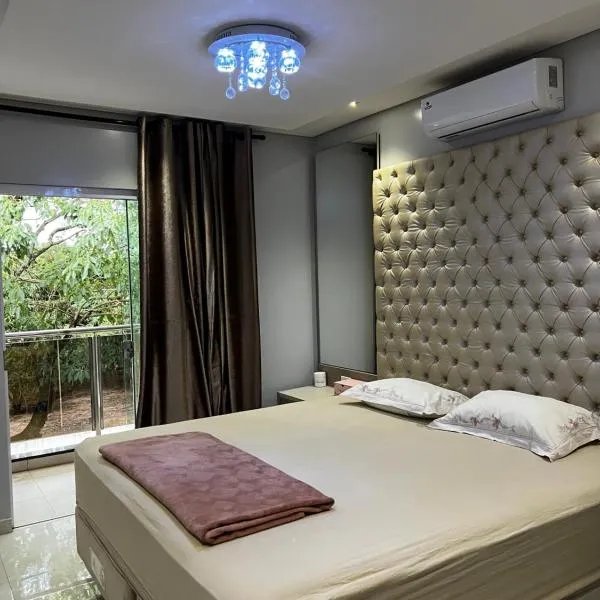 Apartamento aconchegante com estacionamento privado, hotel in Salto del Guairá