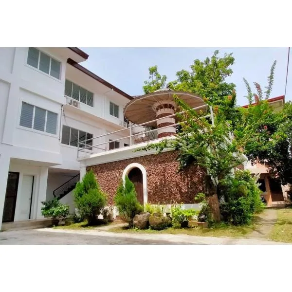 OYO 799 Ddd Habitat Iloilo、イロイロのホテル