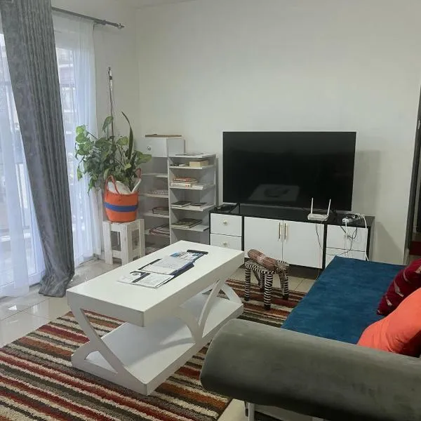 The Coffee Residences at KINGS MILLENNIUM APARTMENTS, near JKI Airport 3 Bedroom, hotel v destinaci Nairobi