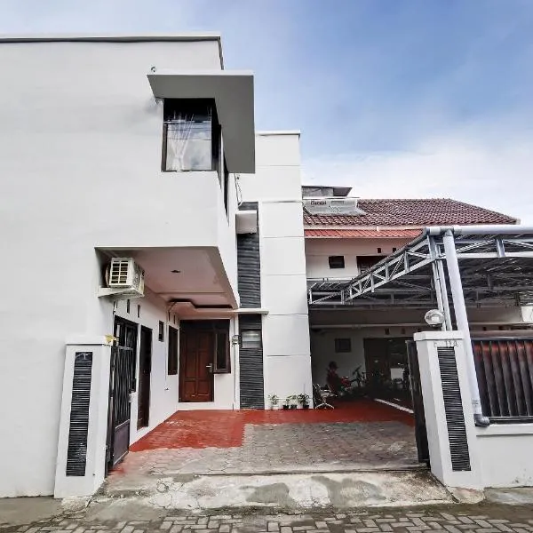 Hotel O Nathania Exclusive, hotel en Sleman