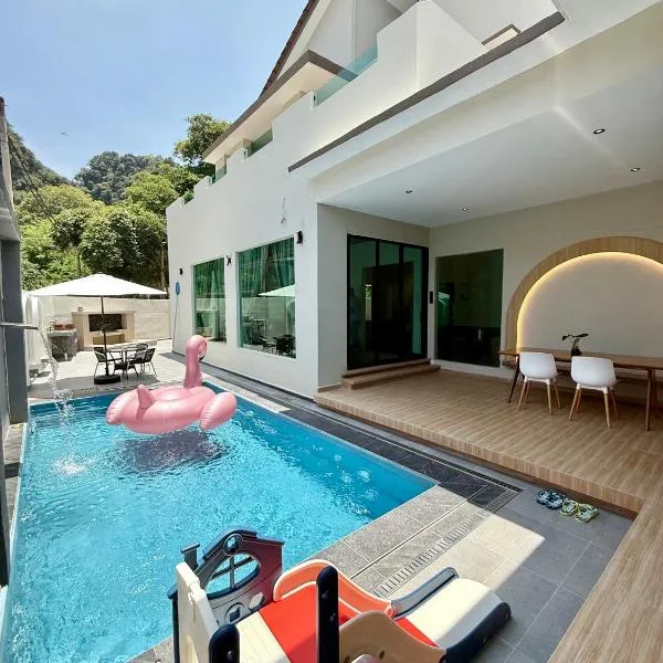 LYL EvenHill Private Pool-18-23pax 5BR, khách sạn ở Ipoh