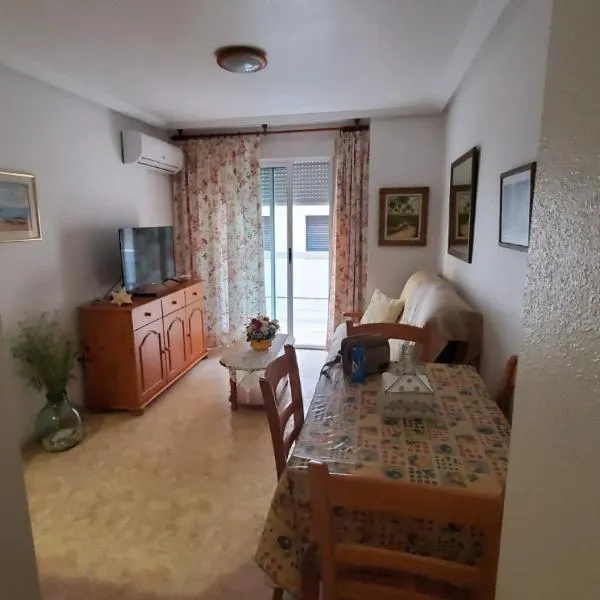 Levante Private Apartment 100m to the Beach, hotel in Santa Pola
