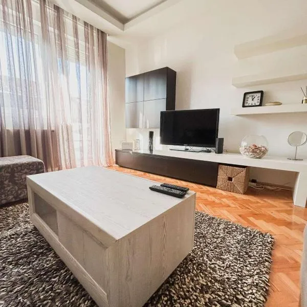 Elena apartman, hotel v destinaci Vranje