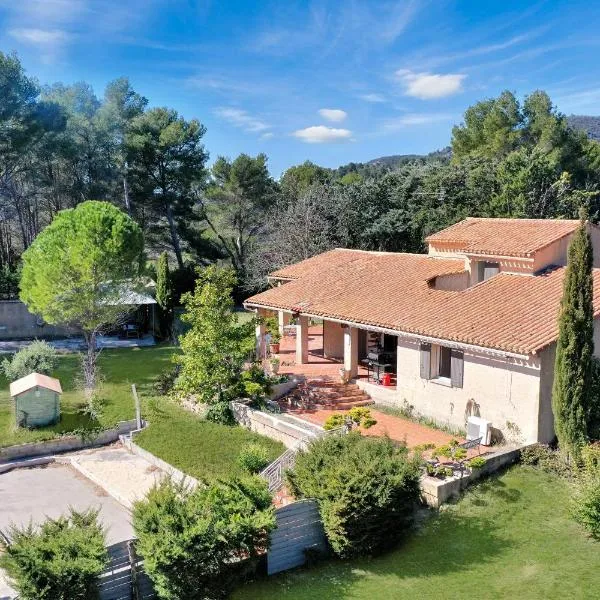 Villa Edelweiss, hotel v mestu Lauris