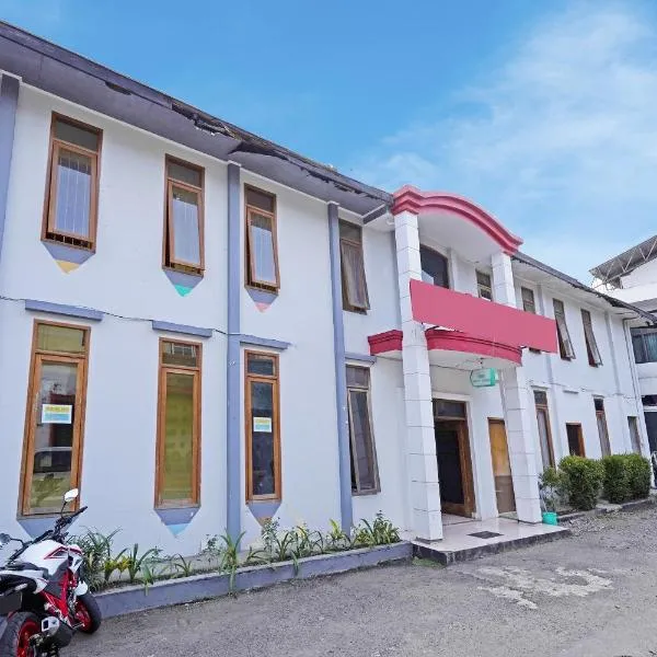 Hotel O Garden Hostel, ξενοδοχείο στο Μπαντούνγκ