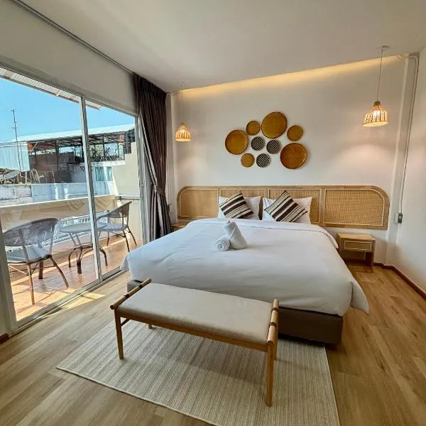 Charm Hostel at Pratumnak, hotel in Pattaya South