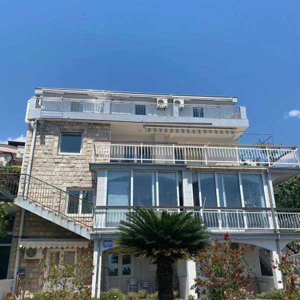 ANORA Apartments, hotel v destinaci Becici