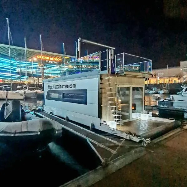Barco-Apartamento en el Náutico de Vigo, hotell i Vigo