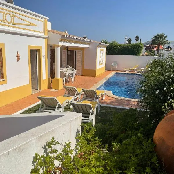 Villa Ana, hotel u gradu Albufeira