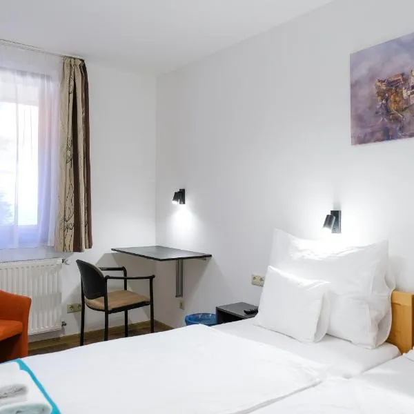 Hotel Adalbert Szent György Ház, hotel v Ostřihomi