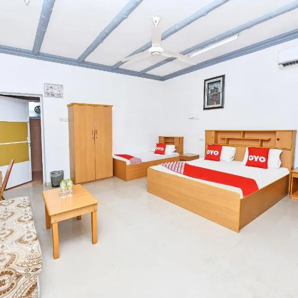 OYO 138 Gulf Sand Motel, hotel in Barka