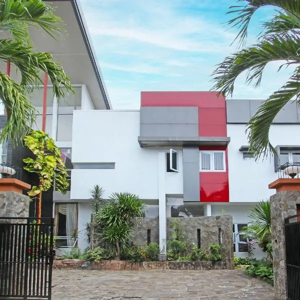Super OYO Capital O 91665 D'prof Exclusive Guesthouse, hotel v destinaci Semarang