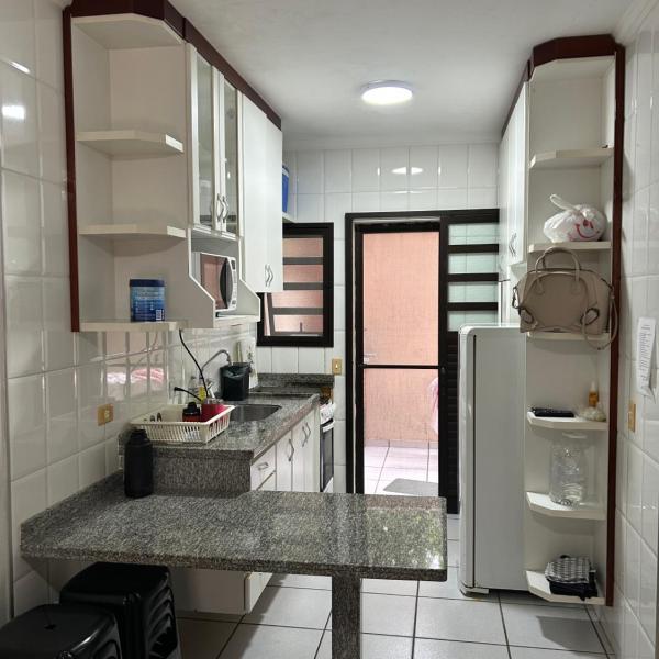 Apartamento 2 suítes com ar condicionado Maranduba - Foto 5