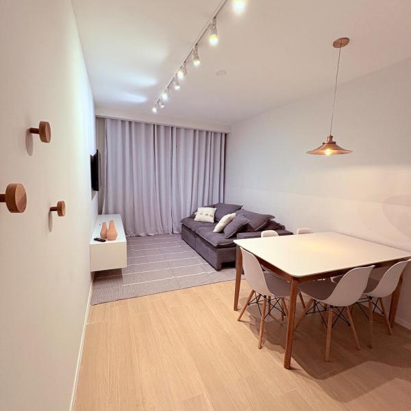 Apartamento NOVO 2Q próximo a Praia do Forte