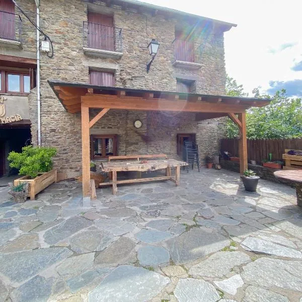 Casa Rural Macia - Apartamentos, hotel en Roní