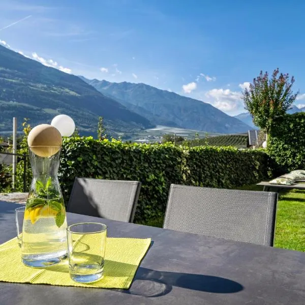 Weinreichhof, hotel in Castelbello-ciardes