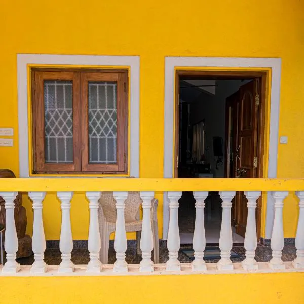 GOAROUND- Portuguese Villa at Anjuna Beach by Goaround Homes, hotel in Anjuna