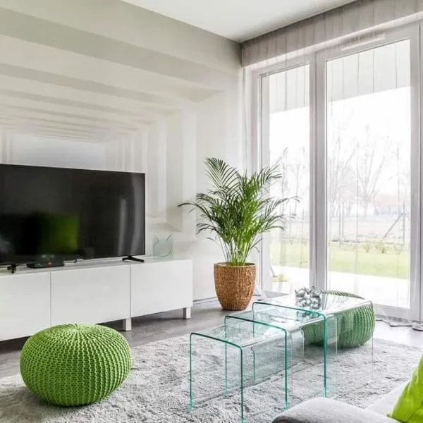 Green Apartman Balatonlelle, hotel v destinaci Balatonlelle